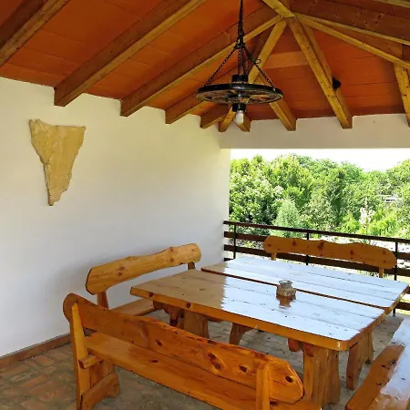 Holiday home La Donja - Lbn340 By Interhome